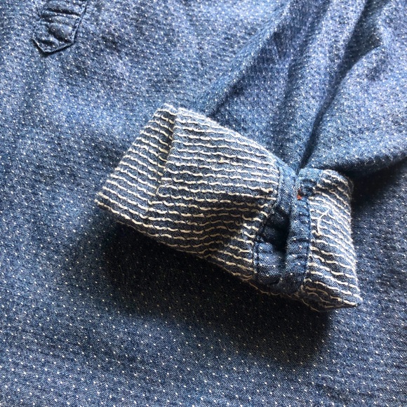 Toms Denim Micro Polka Dot Long Sleeve Partial Button Up Shirt Women's Size M ✨ - Picture 4 of 8